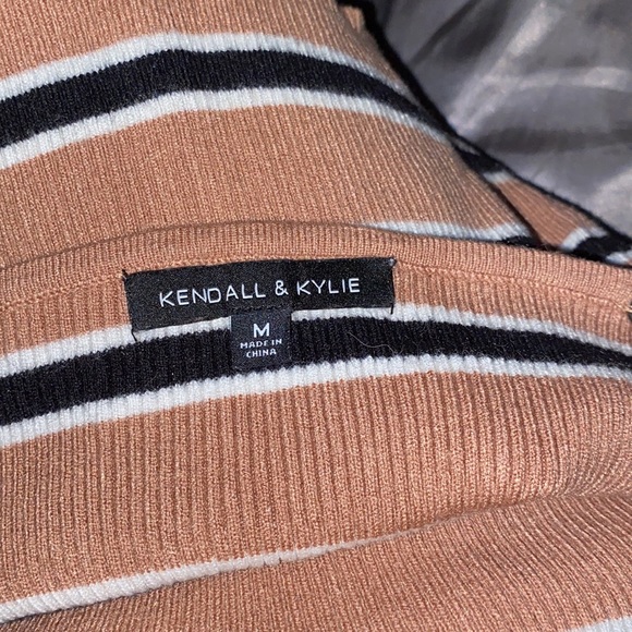 Cute crop top - Picture 3 of 3